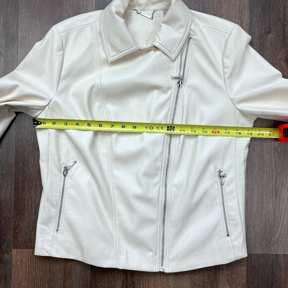 Chico's Cream Faux Leather Moto Jacket 1 6 8 10 Medium Biker Vegan - Picture 10 of 13